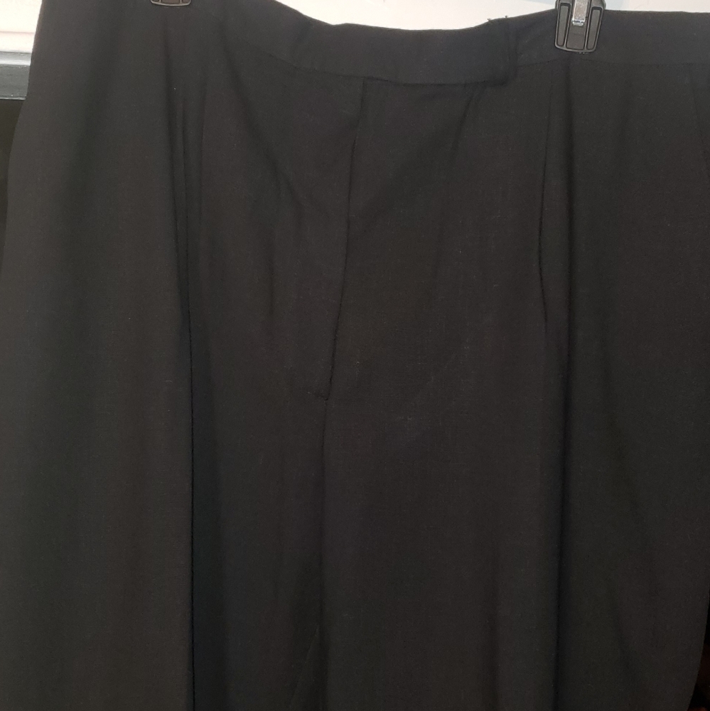 Plus size womens crop pants